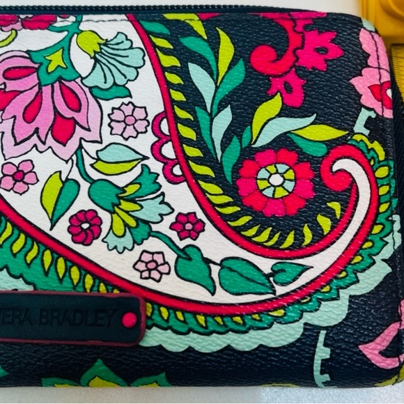 VERA BRADLEY PAISLEY ACCORDION WALLET with zipper closure - Picture 3 of 7